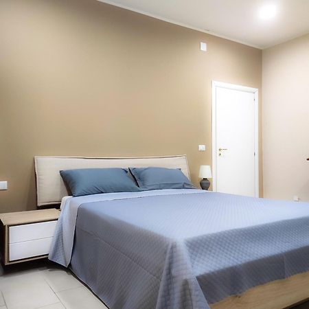 76 Avenue Suites Wi-Fi - Shuttle Reggio di Calabria Kültér fotó