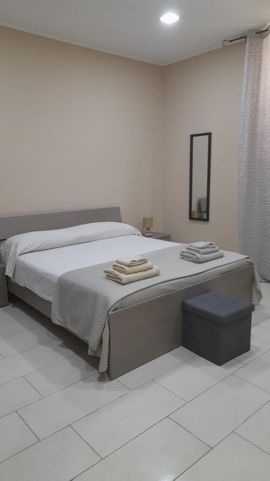 76 Avenue Suites Wi-Fi - Shuttle Reggio di Calabria Kültér fotó