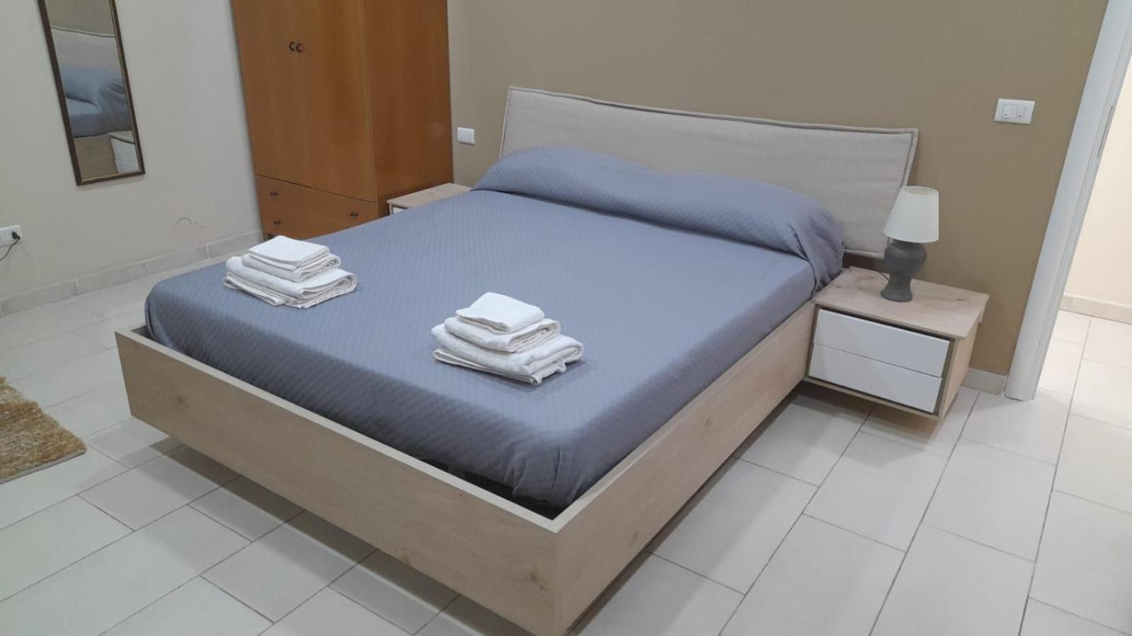 76 Avenue Suites Wi-Fi - Shuttle Reggio di Calabria Kültér fotó