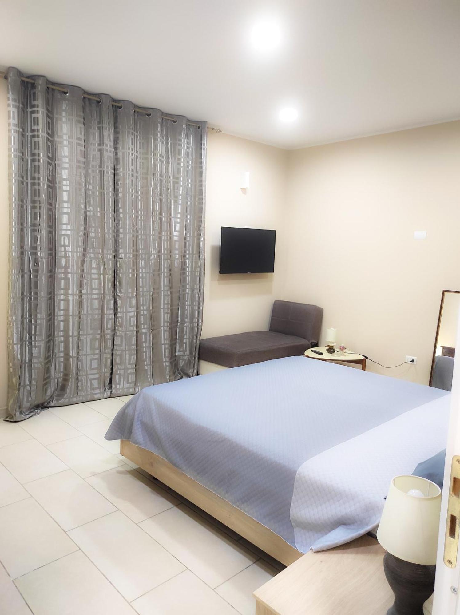 76 Avenue Suites Wi-Fi - Shuttle Reggio di Calabria Kültér fotó